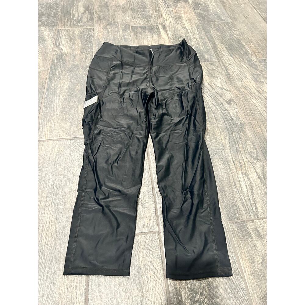 NWT, WE THE PEOPLE HOLSTERS Defender crop leggings- SMALL